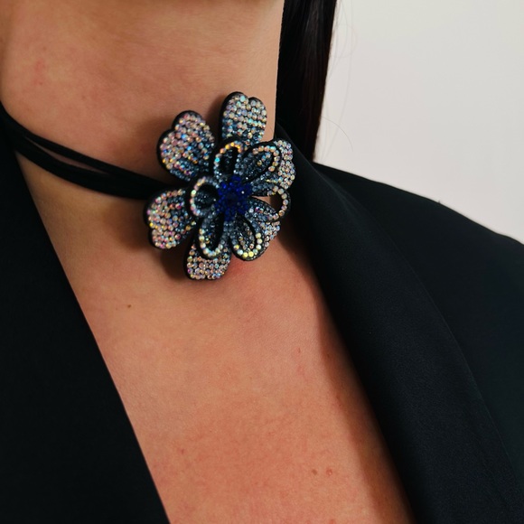 New Rhinestone Flower Cobalt Blue Necklace Choker - Picture 4 of 14